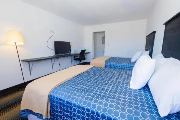 The Brooke Hotel 4